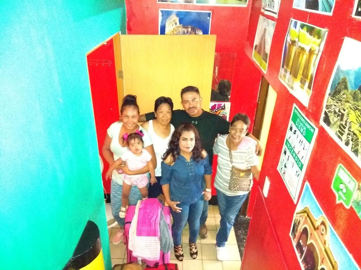 Hostal Casa Anita Guadalajara Extérieur photo
